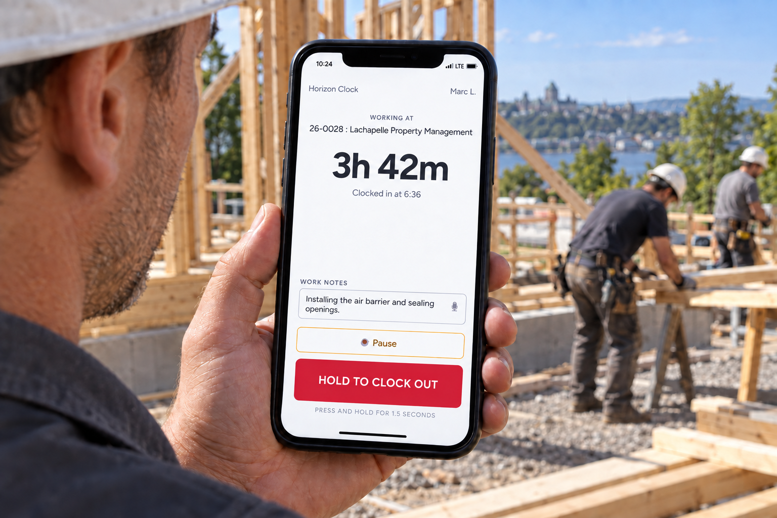A worker records hours and describes the work performed in Direction par Horizon on a phone at the jobsite.
