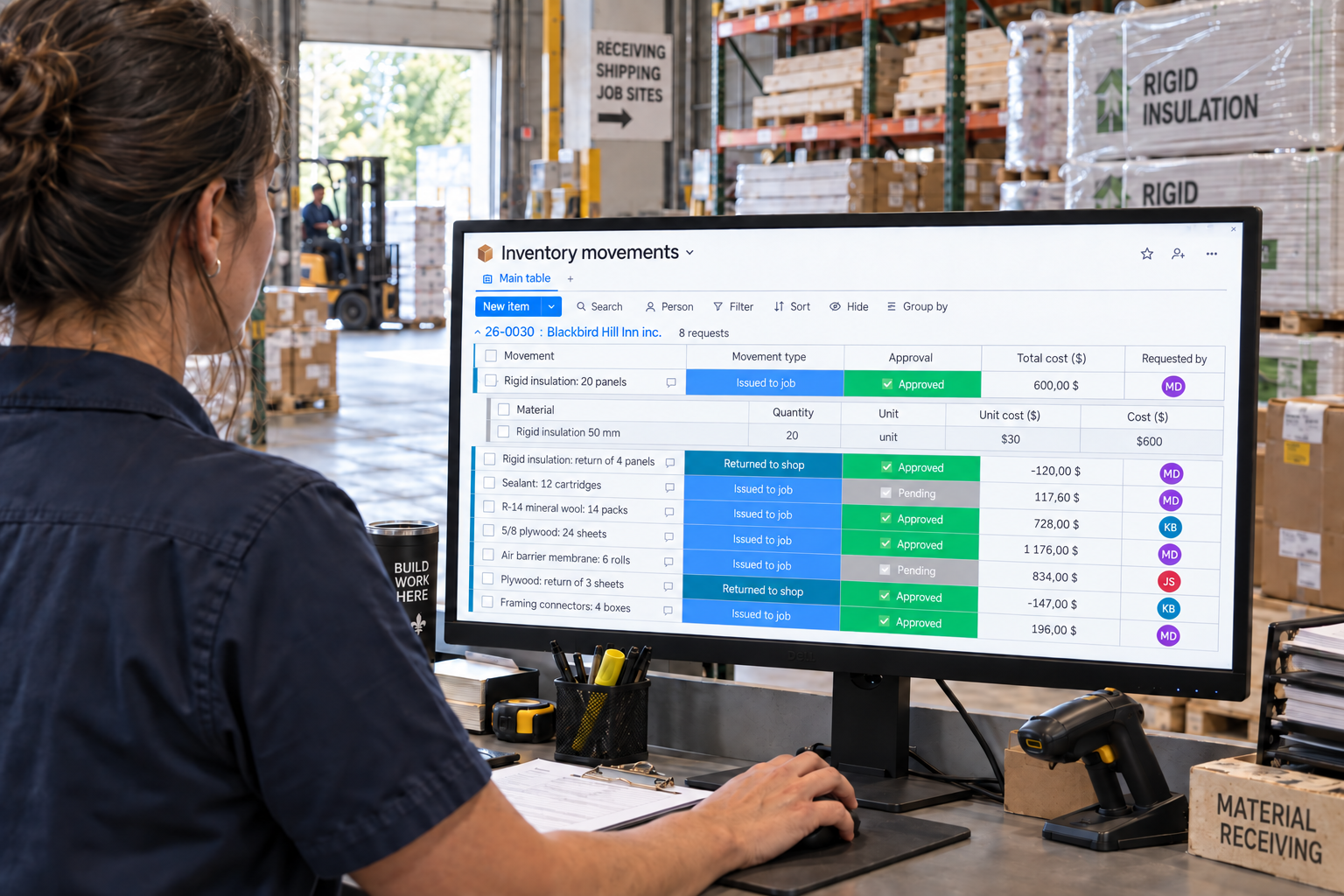 A manager checks eight material movements and their costs in the Inventory Movements module of Direction par Horizon.